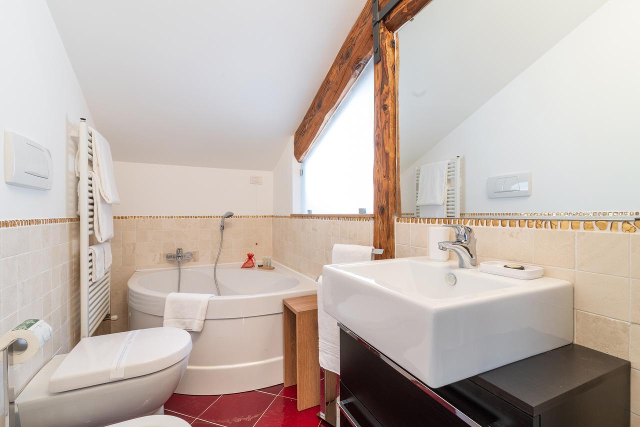 Poli Grappa Suite Венеция Экстерьер фото
